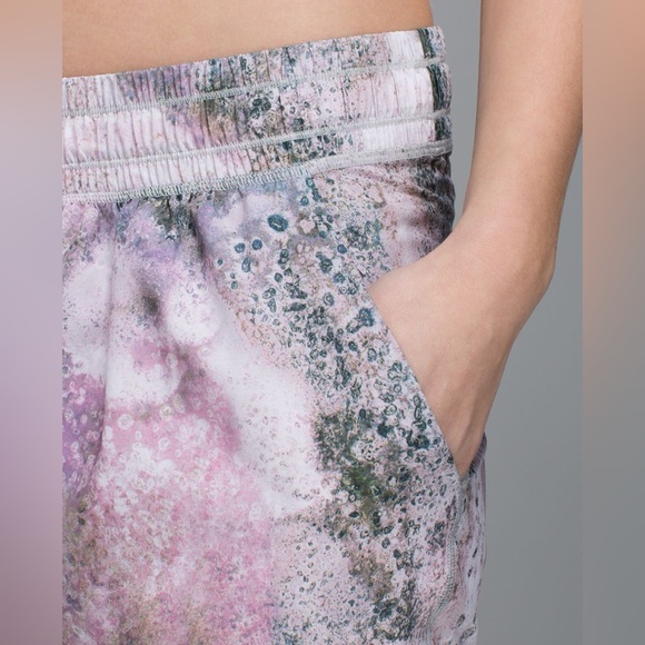 Lululemon Namaskar Pant II “Sugar Crush Multi” - Picture 2 of 12